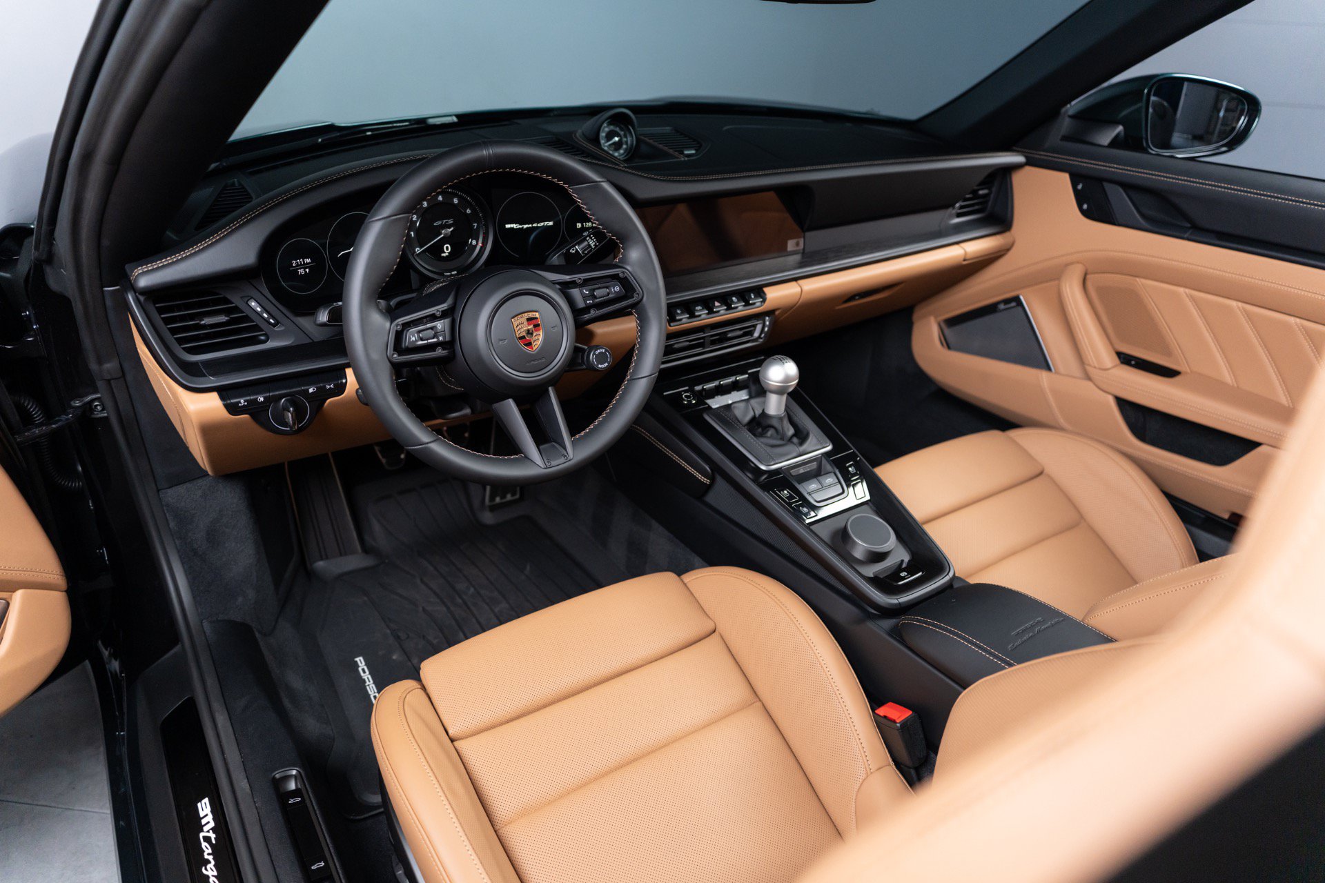 Used 2024 Porsche 911 Targa 4 GTS AWD/4WD image 34