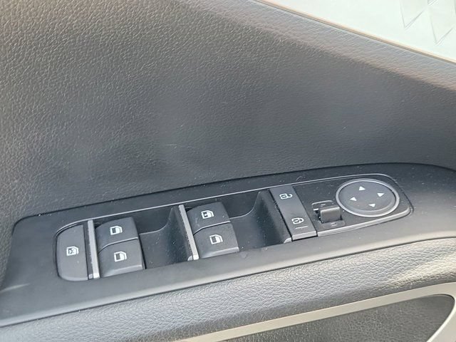 Used 2024 Kia Soul LX w/ Option Group 015 FWD image 29