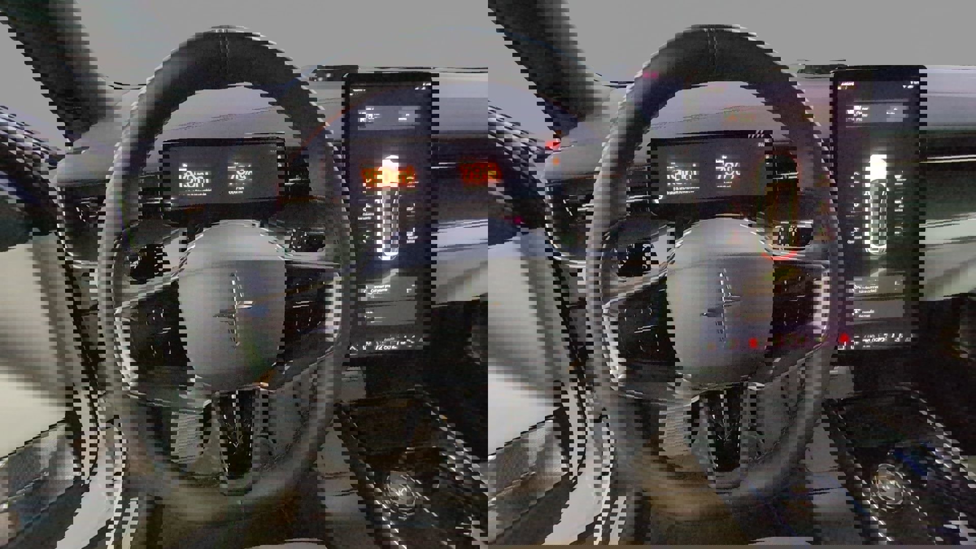 Used 2025 Polestar Polestar 3 image 9