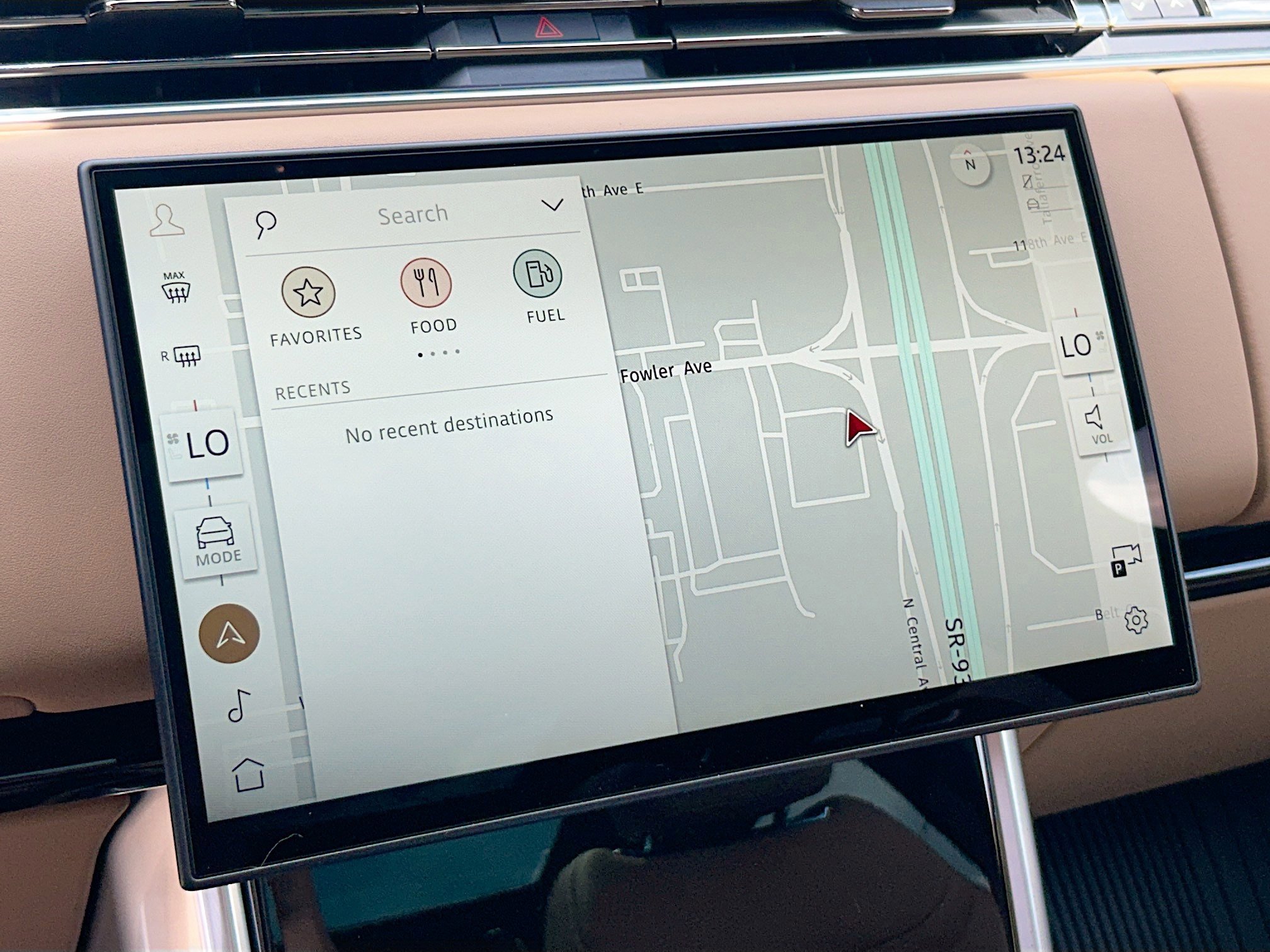 New 2025 Land Rover Range Rover SE image 23