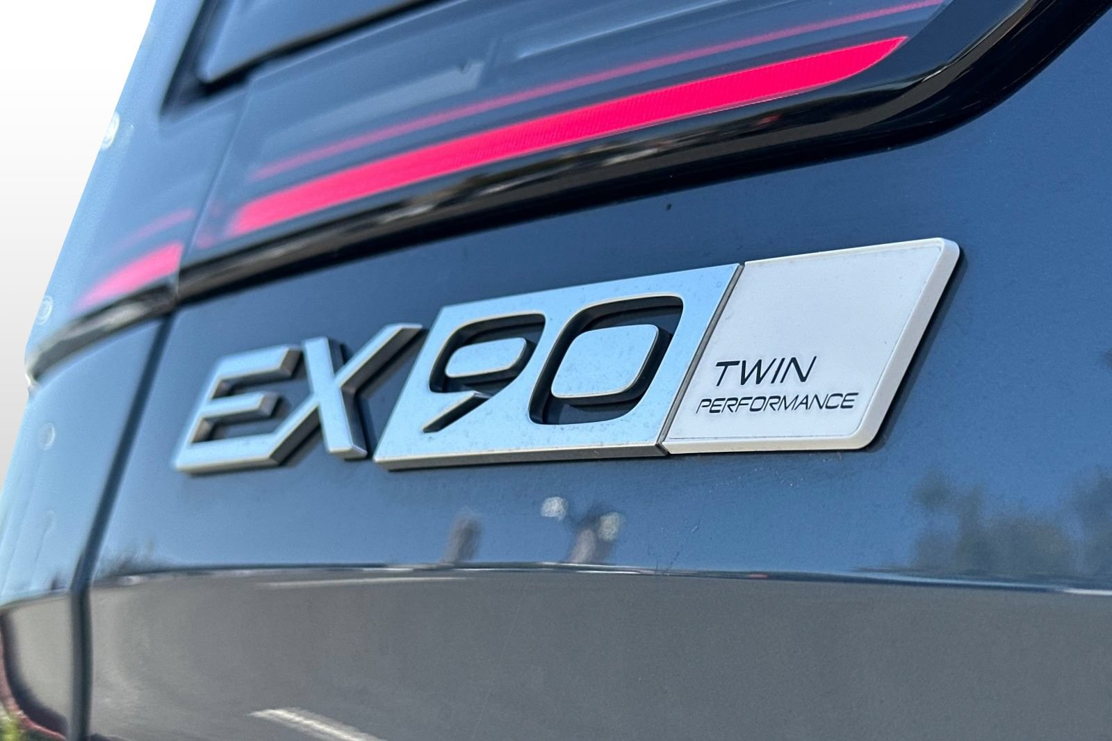 New 2025 Volvo EX90 Ultra AWD/4WD image 12