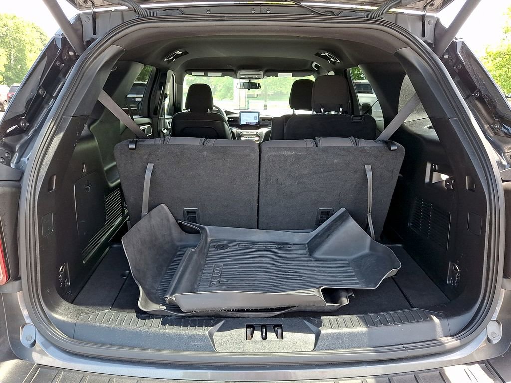 Used 2020 Ford Explorer XLT AWD/4WD image 28