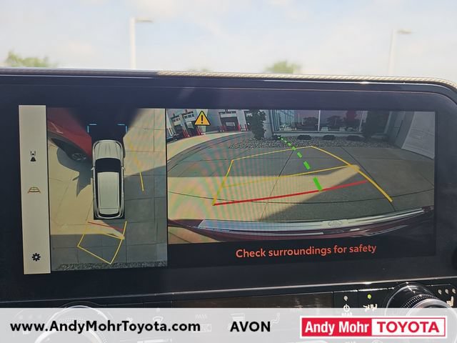 Used 2023 Toyota Highlander Platinum FWD image 23