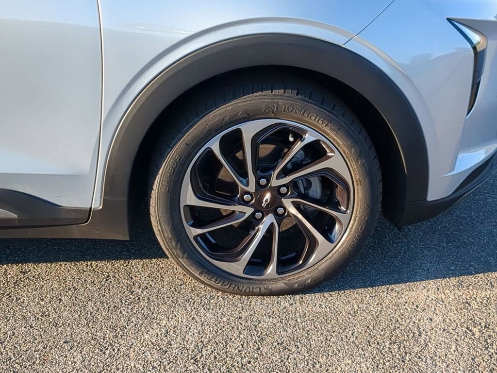 Used 2022 Chevrolet Bolt EUV Premier image 11