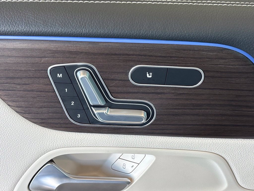Certified 2026 Mercedes-Benz GLB 250 4MATIC image 19