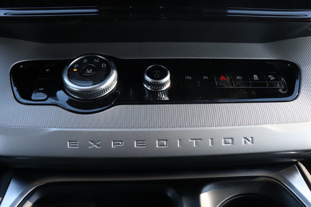 New 2026 Ford Expedition Max Active image 27