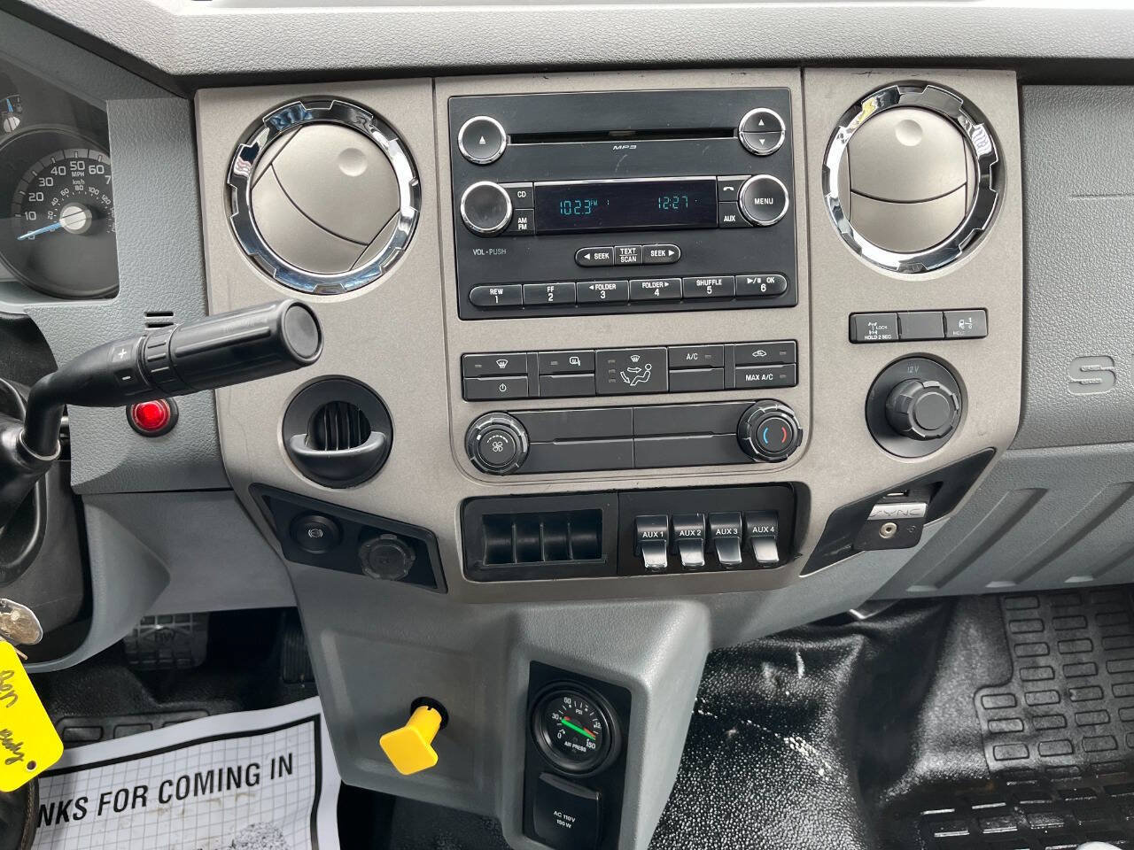 Used 2017 Ford F750 2WD Regular Cab Super Duty image 12