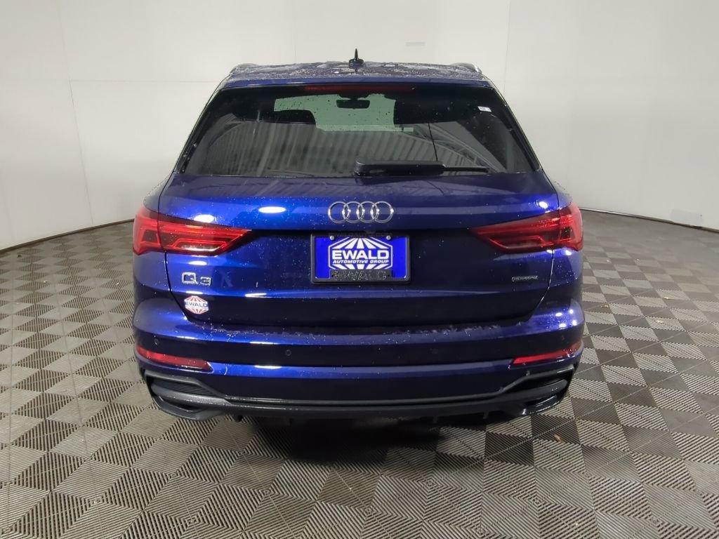 Used 2024 Audi Q3 2.0T Premium Plus w/ Premium Plus Package image 9