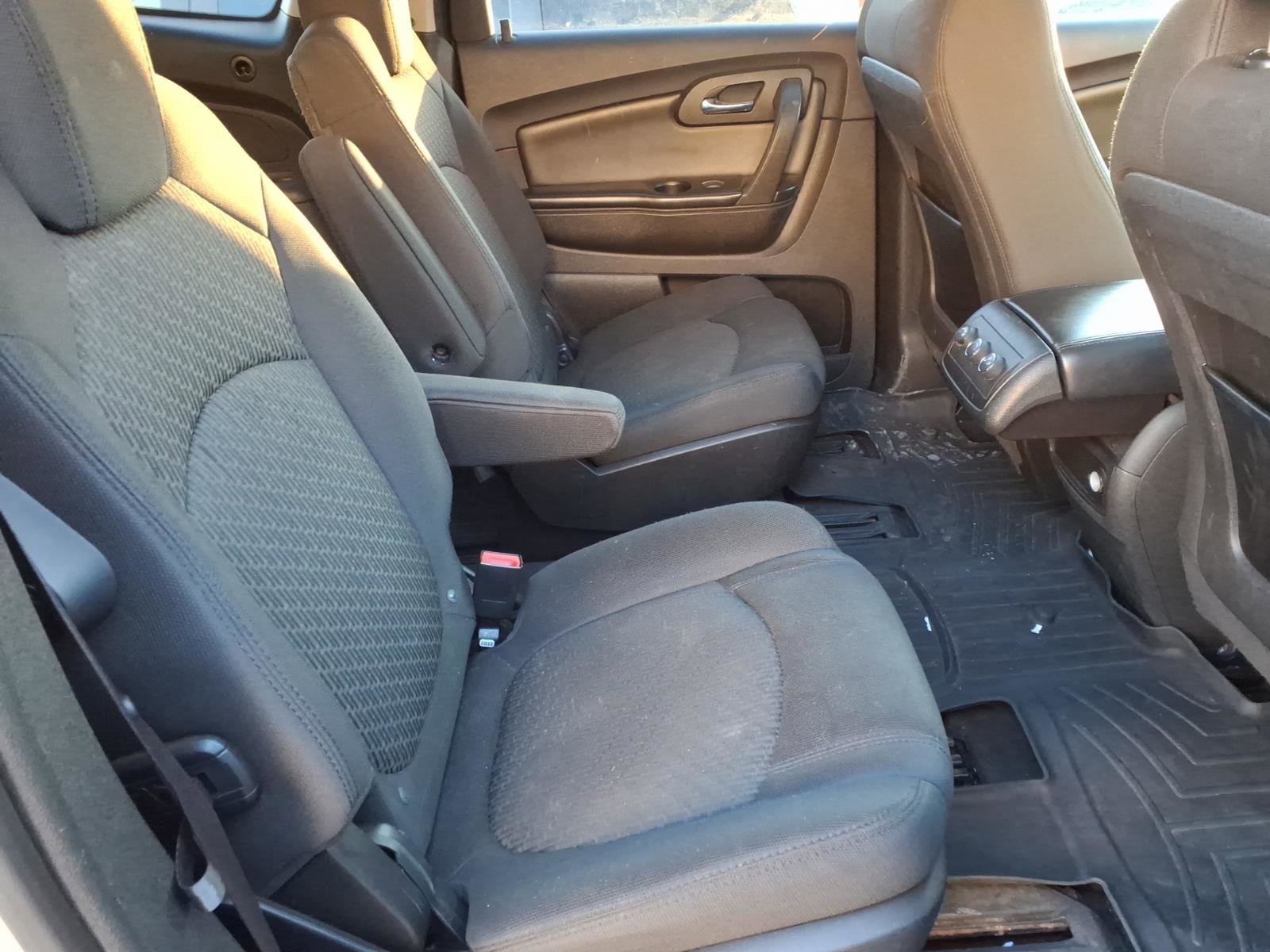 Used 2009 Chevrolet Traverse LT image 11