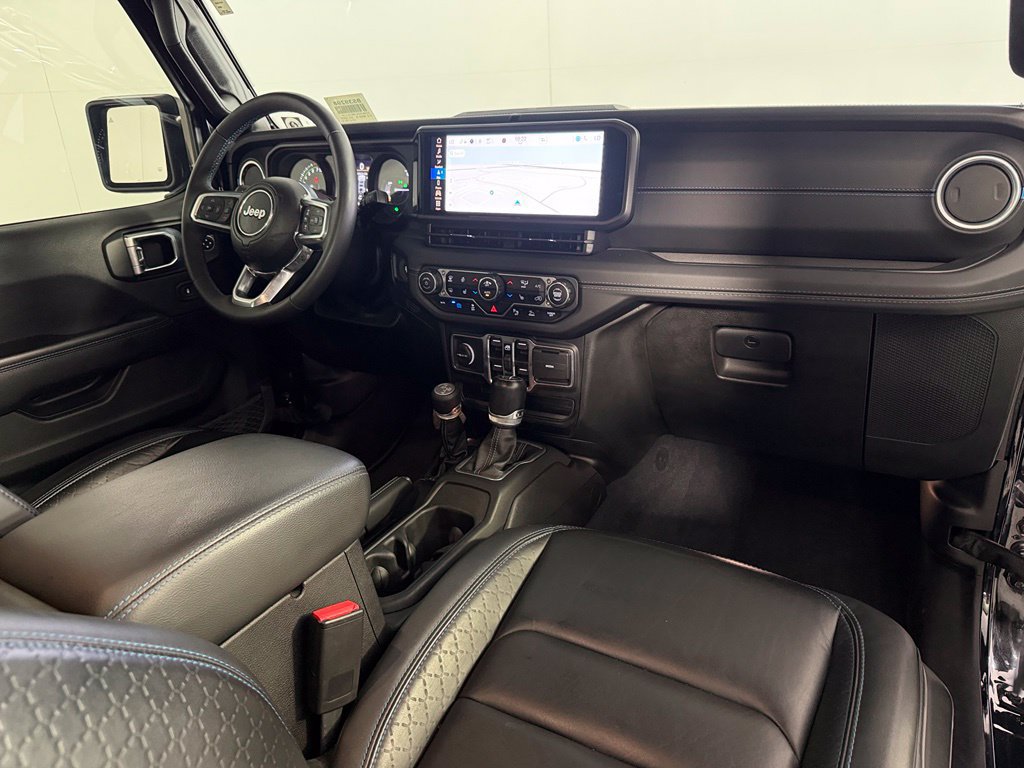 Used 2024 Jeep Wrangler High Altitude AWD/4WD image 15