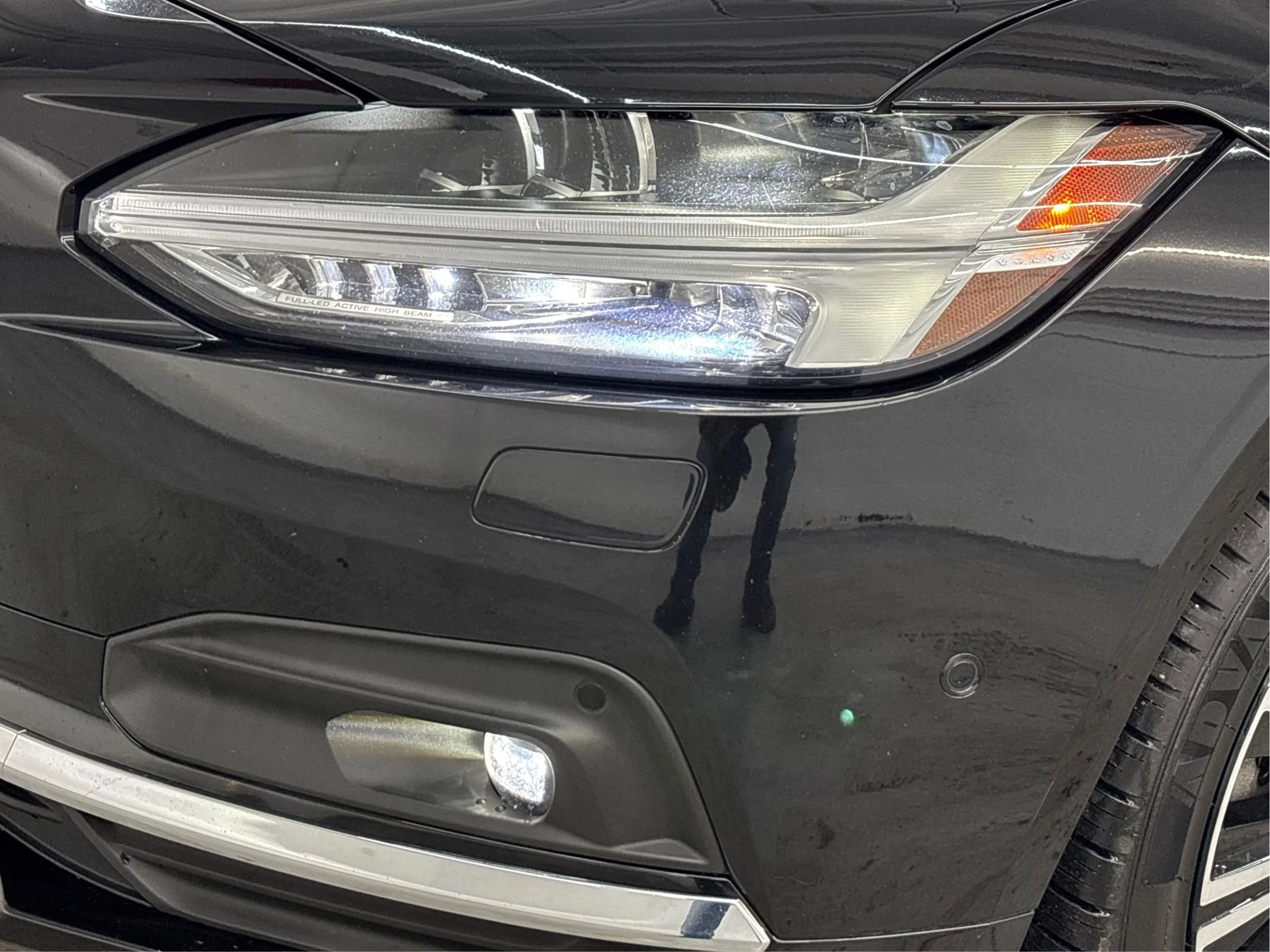 Used 2024 Volvo S90 B6 Plus AWD/4WD image 34