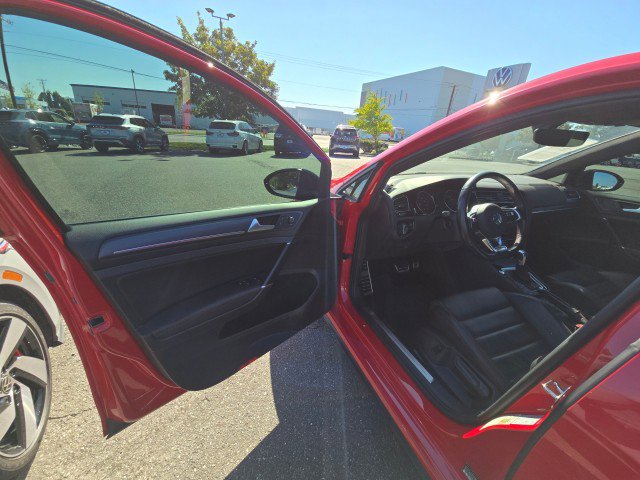 Used 2021 Volkswagen GTI SE image 20