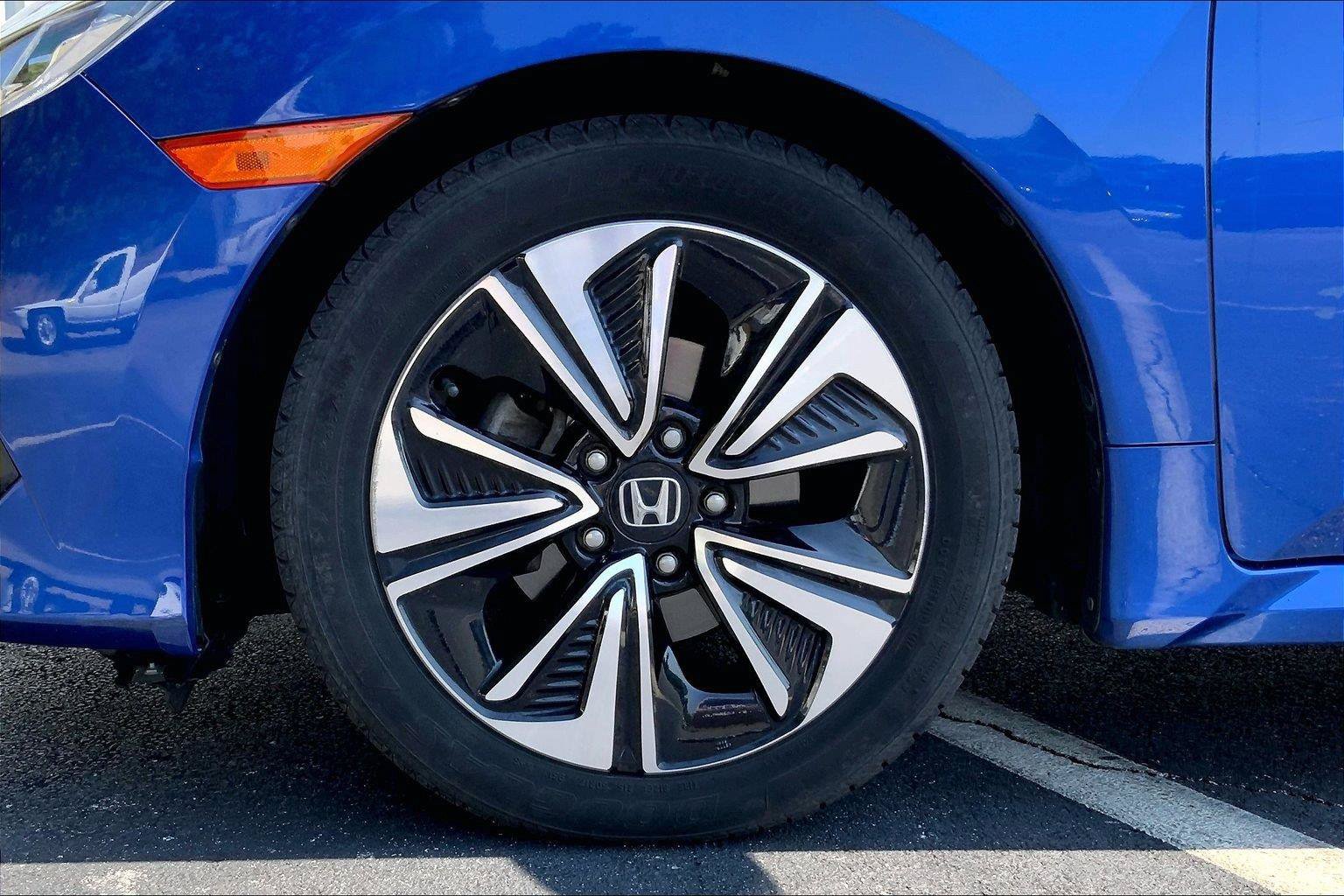 Used 2018 Honda Civic EX-T image 8