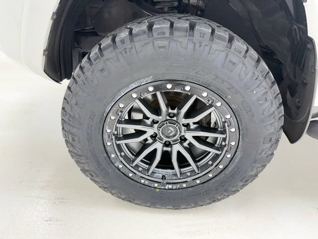 Used 2023 Toyota 4Runner SR5 AWD/4WD image 7
