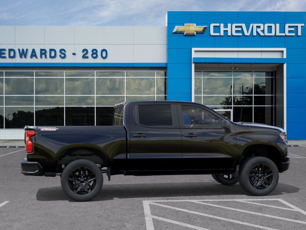 New 2026 Chevrolet Silverado 1500 Custom Trail Boss AWD/4WD image 5