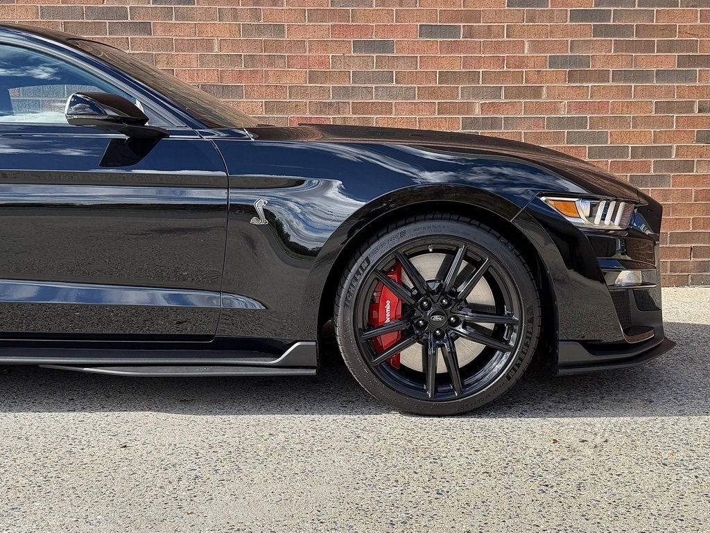 Used 2021 Ford Mustang Shelby GT500 w/ Technology Package image 11
