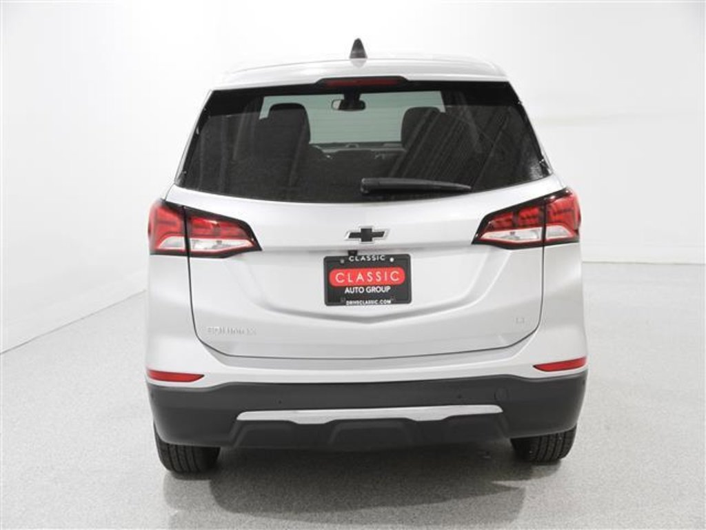 Used 2022 Chevrolet Equinox LT w/ Driver Convenience Package image 18