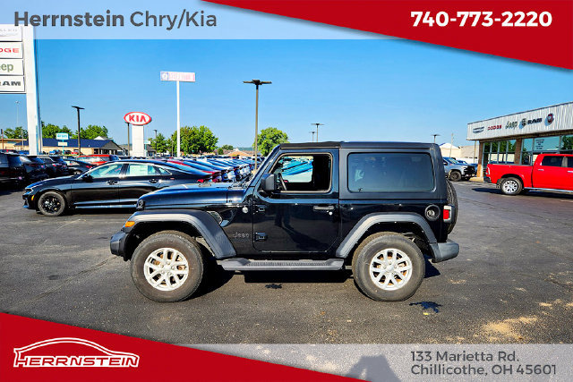 Used 2023 Jeep Wrangler Sport AWD/4WD image 4