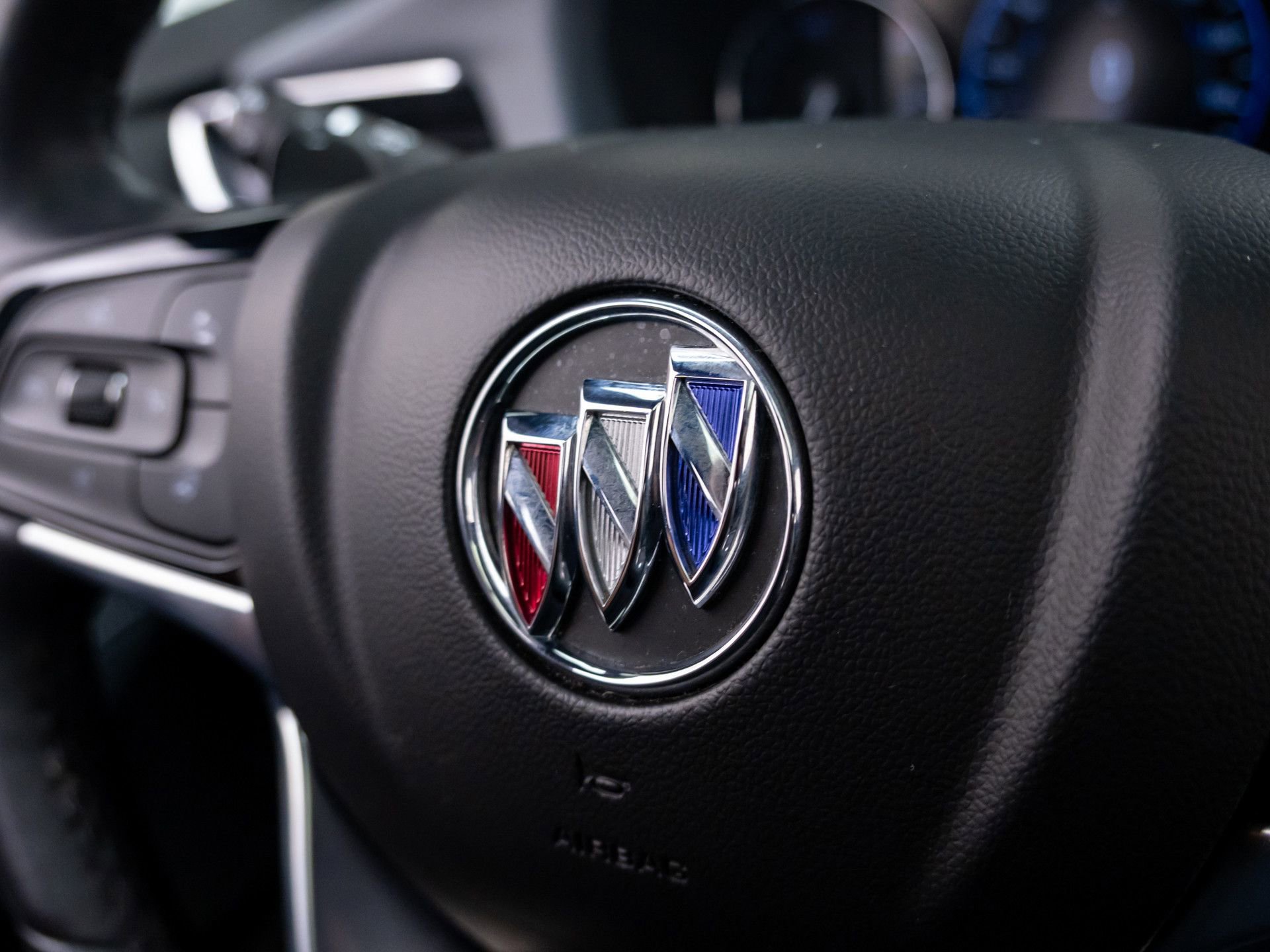 Used 2023 Buick Enclave Premium w/ Experience Buick Package image 22