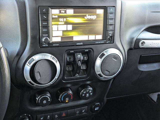 Used 2014 Jeep Wrangler Unlimited Sahara w/ Connectivity Group image 13