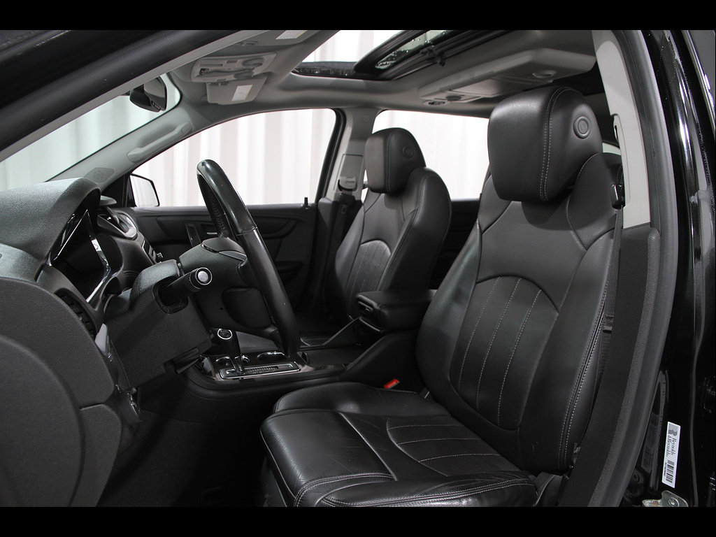 Used 2016 Chevrolet Traverse LTZ AWD/4WD image 5