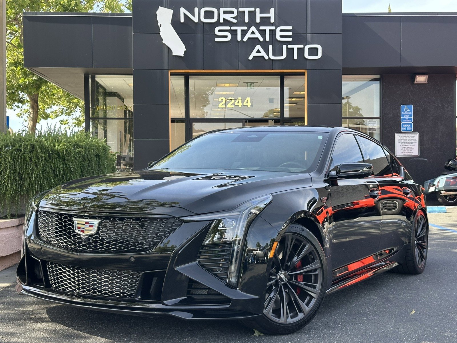 Used 2025 Cadillac CT5 V Blackwing w/ Super Cruise 1 Package RWD image 2