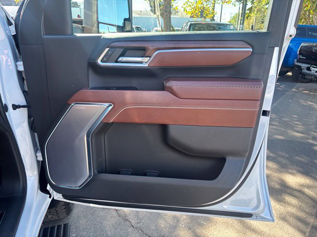 Used 2024 GMC Sierra 3500 Denali Ultimate AWD/4WD image 39
