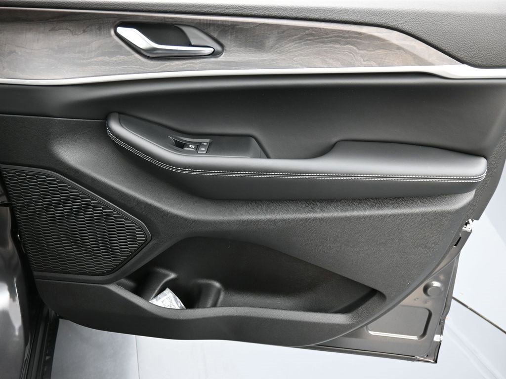 New 2025 Jeep Grand Cherokee Limited image 20