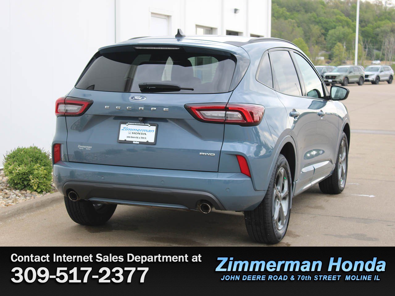 Used 2024 Ford Escape ST-Line w/ Tech Pack #1 AWD/4WD image 2
