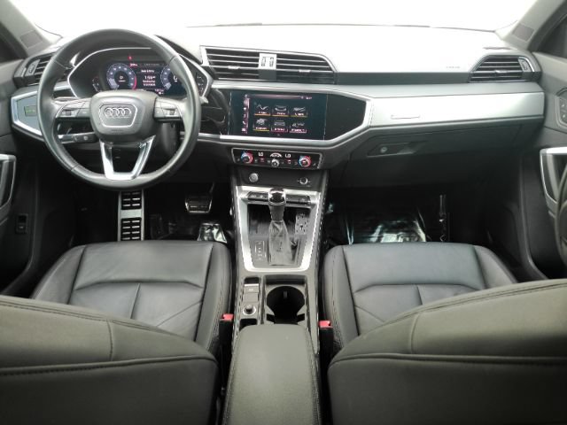 Used 2020 Audi Q3 2.0T Premium Plus w/ Premium Plus Package AWD/4WD image 2
