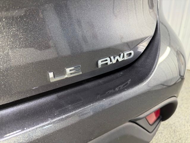 Used 2020 Toyota Highlander LE image 29