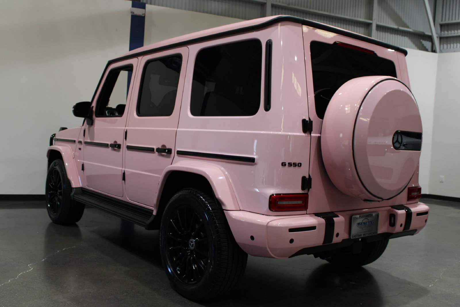 Used 2024 Mercedes-Benz G 550 image 10