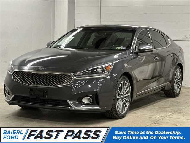 Used 2017 Kia Cadenza Premium w/ Luxury Package