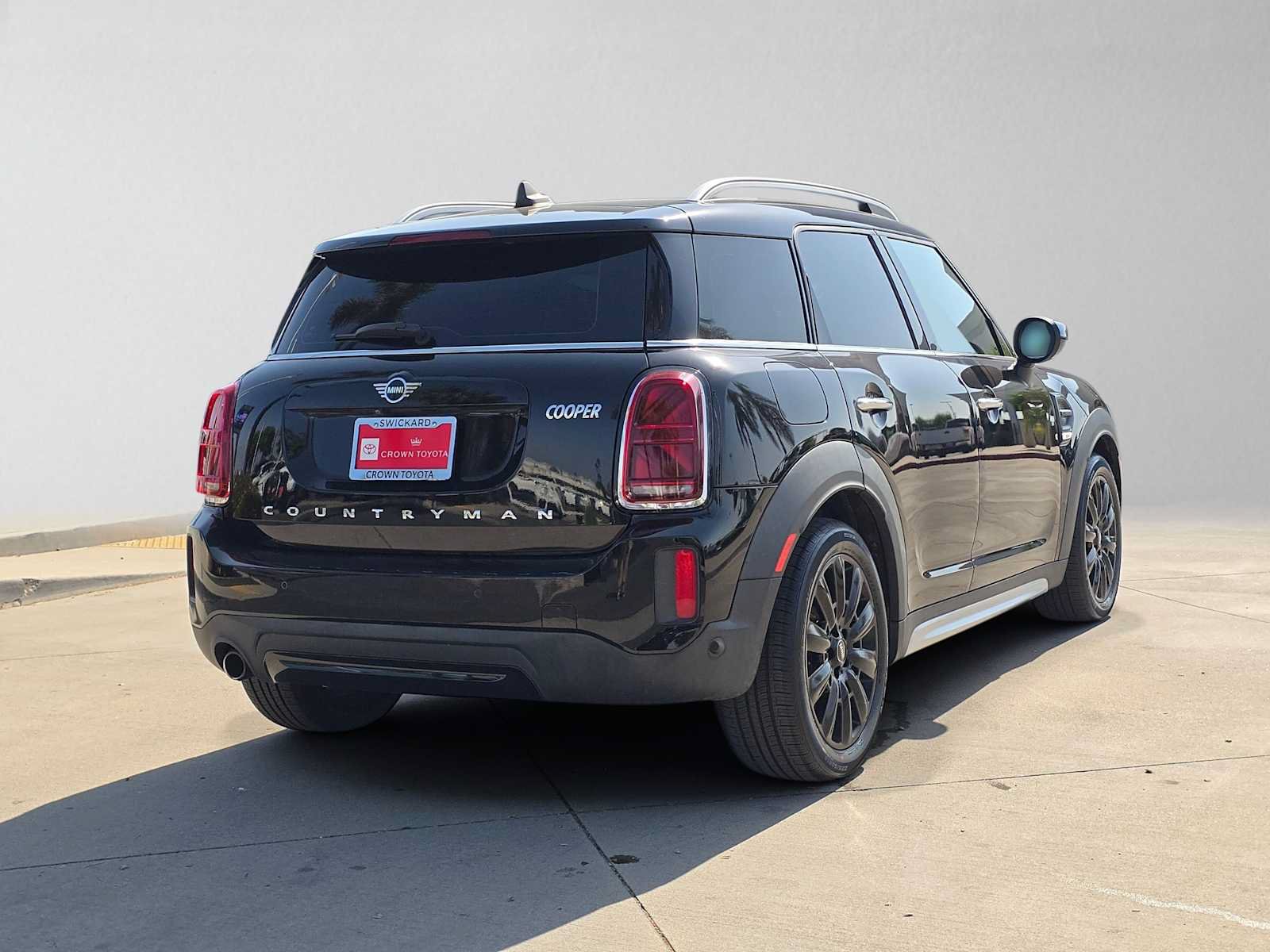 Used 2021 MINI Cooper Countryman FWD image 3