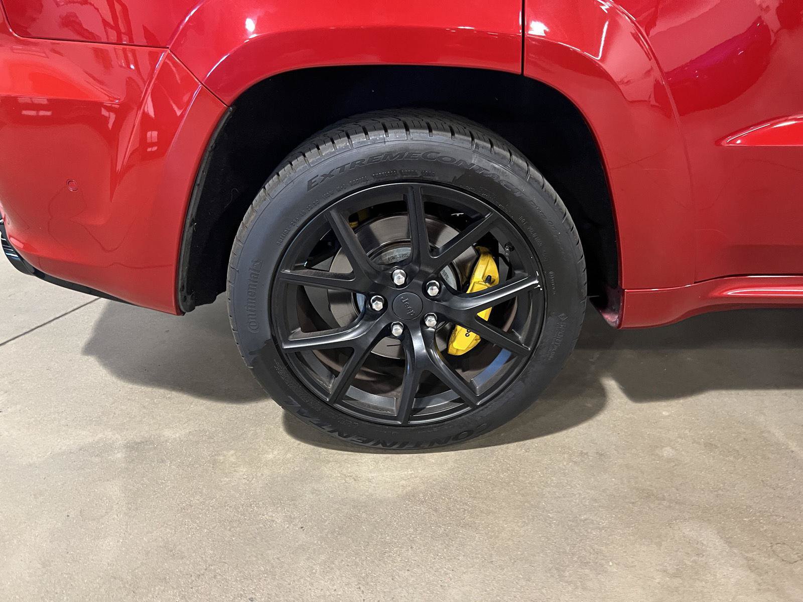 Used 2018 Jeep Grand Cherokee Trackhawk AWD/4WD image 56