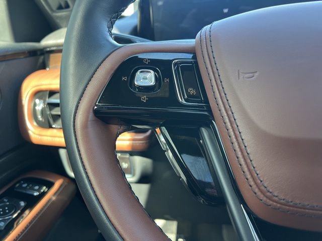 Used 2026 Lincoln Aviator Reserve image 30