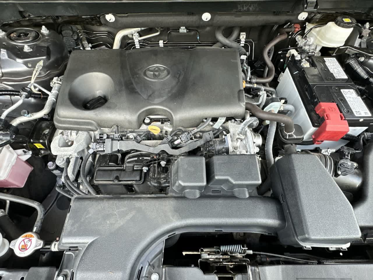 Used 2024 Toyota RAV4 XLE FWD image 12