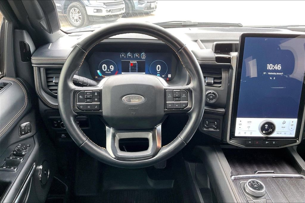 Used 2024 Ford Expedition Platinum AWD/4WD image 8
