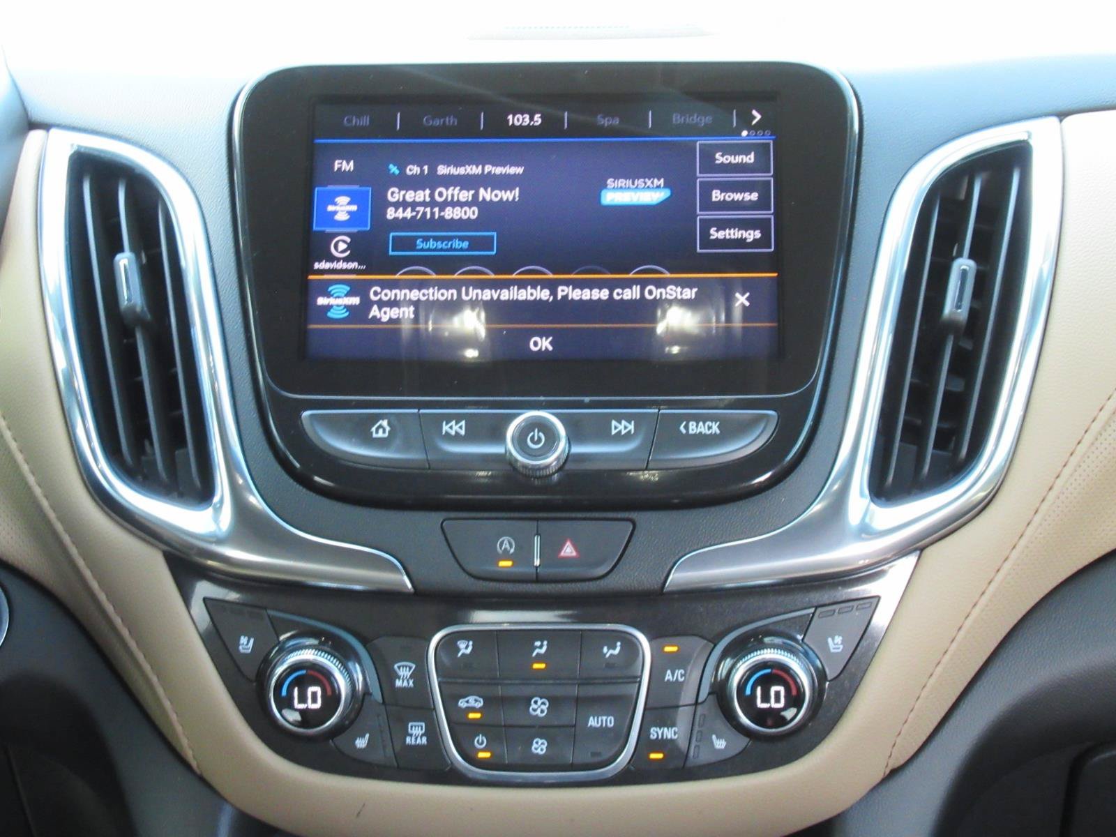Used 2022 Chevrolet Equinox Premier AWD/4WD image 16