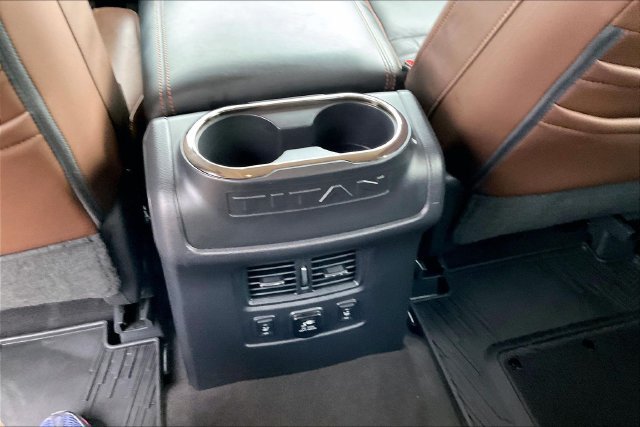 Used 2017 Nissan Titan Platinum Reserve AWD/4WD image 32