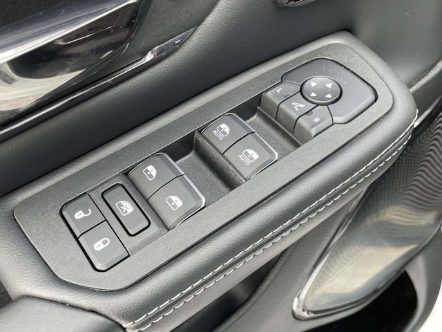 Used 2025 RAM 1500 Limited w/ Body Color Bumper Group image 16