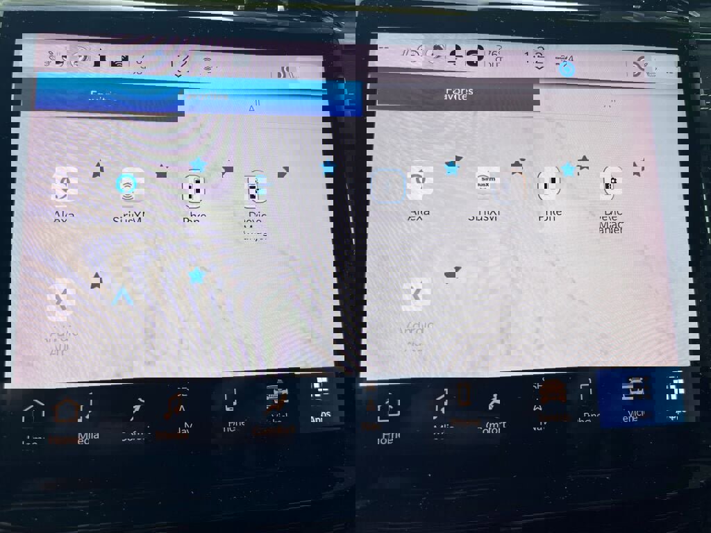 Used 2023 Jeep Grand Cherokee Limited image 18