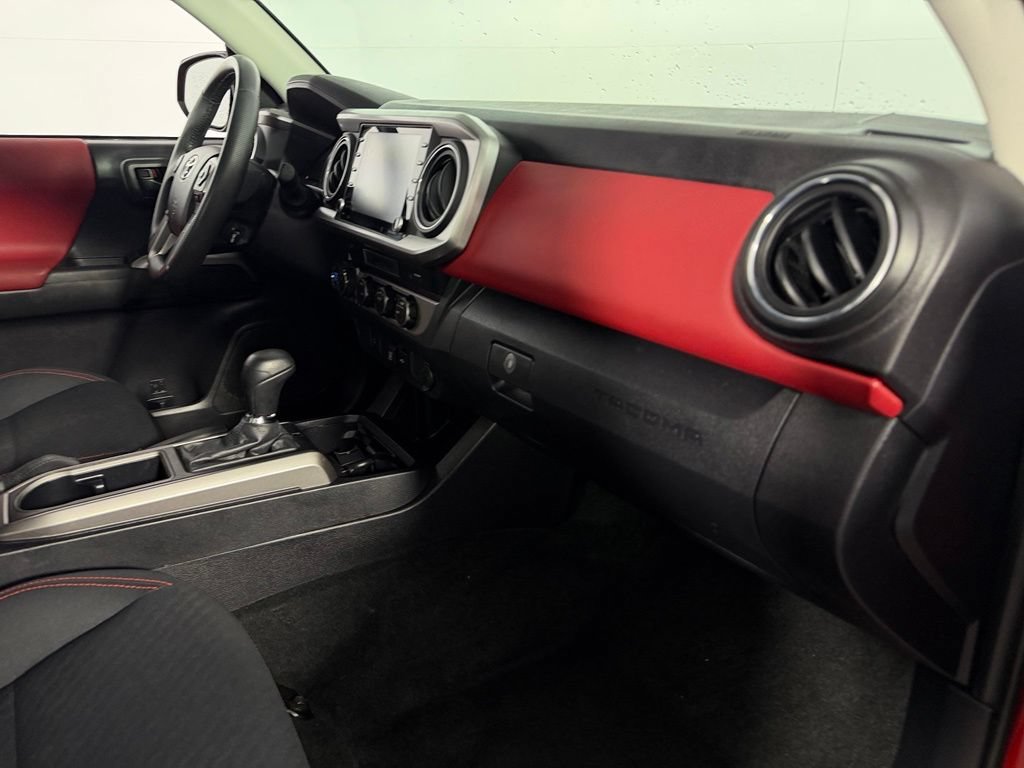 Used 2023 Toyota Tacoma SR5 AWD/4WD image 28