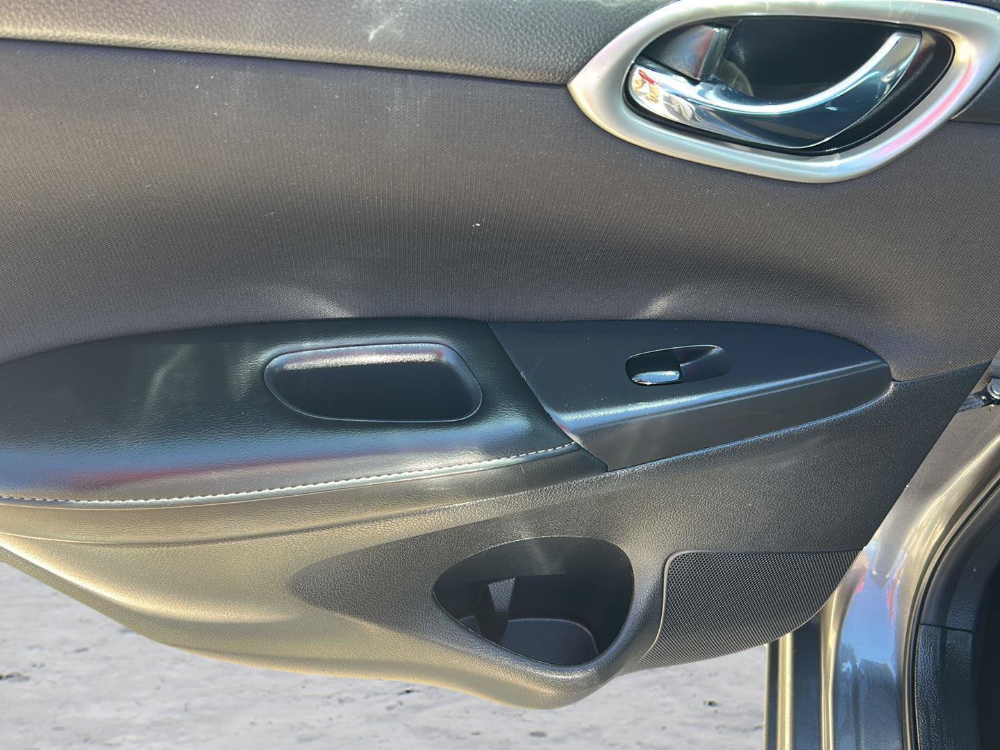 Used 2019 Nissan Sentra SV FWD image 21