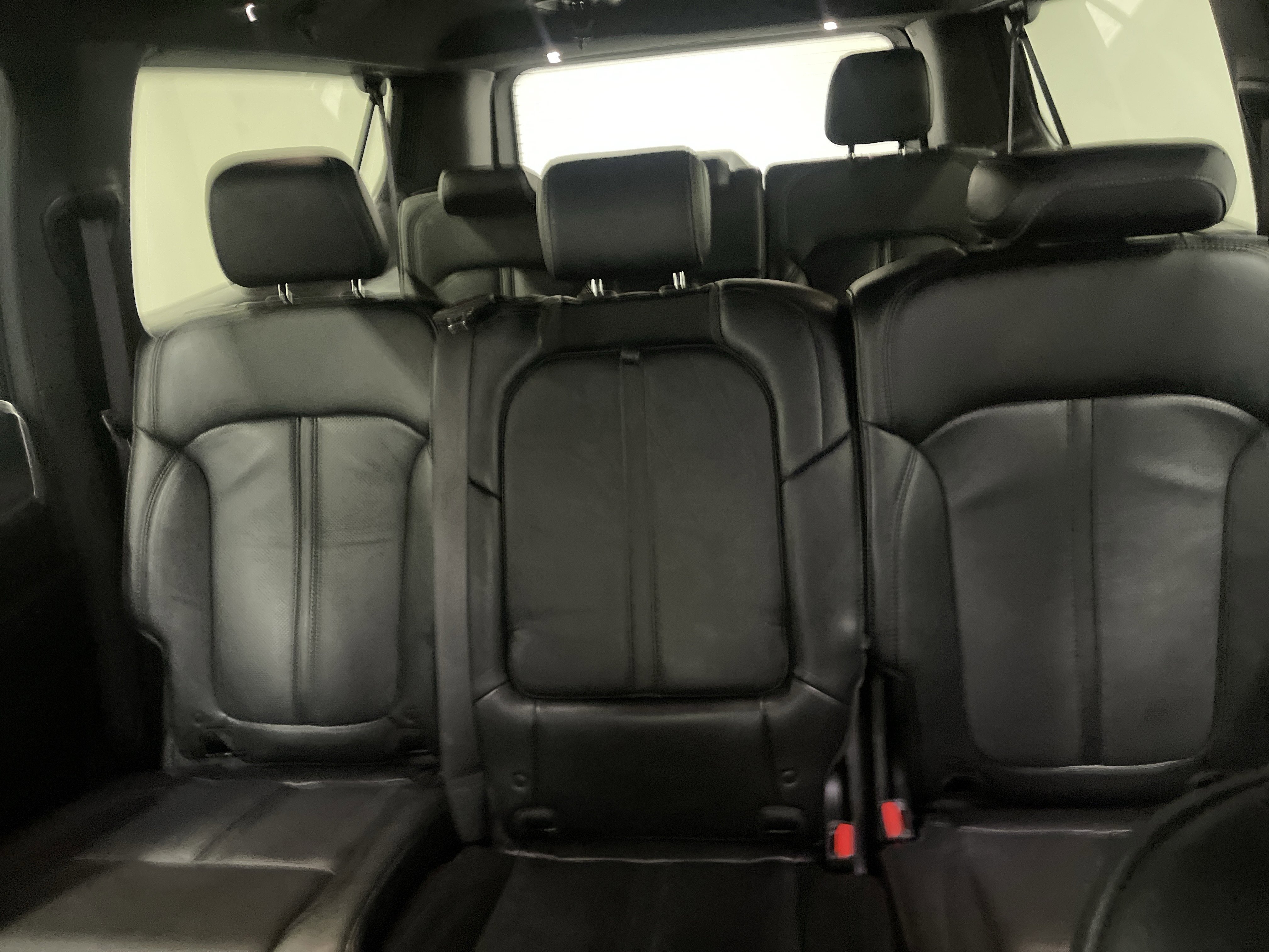 Used 2024 Jeep Wagoneer L Series II w/ Flexible Seating Group image 11