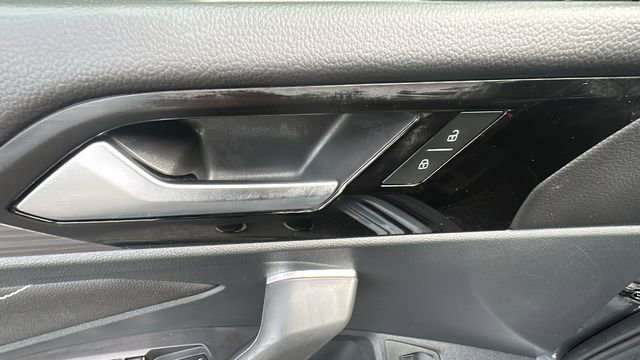 Used 2024 Volkswagen Jetta SEL FWD image 26