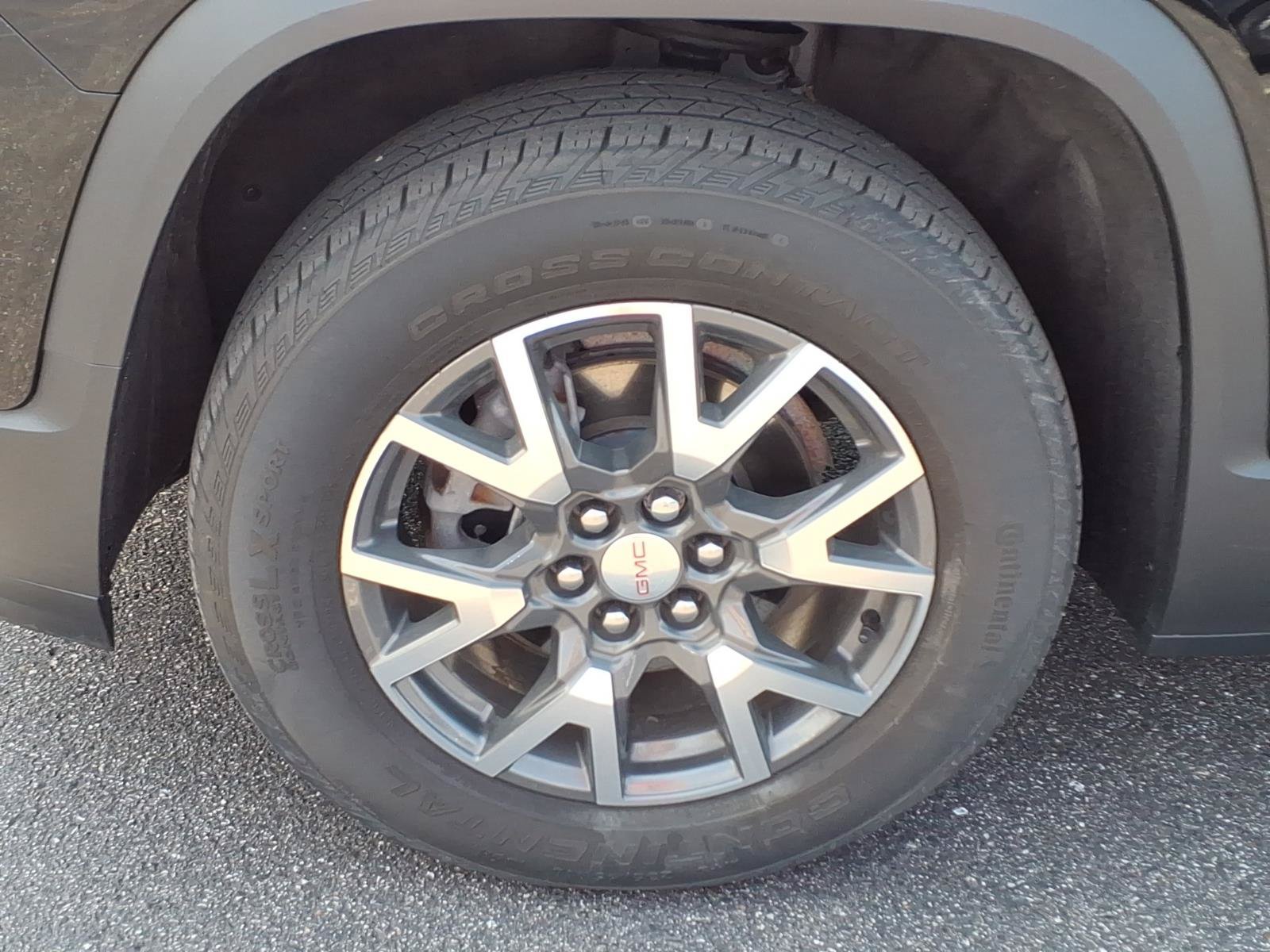 Used 2023 GMC Acadia SLE AWD/4WD image 32