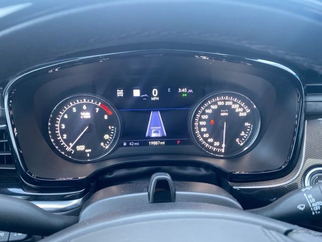 Used 2023 Cadillac XT6 Sport w/ LPO, ONYX Package image 9