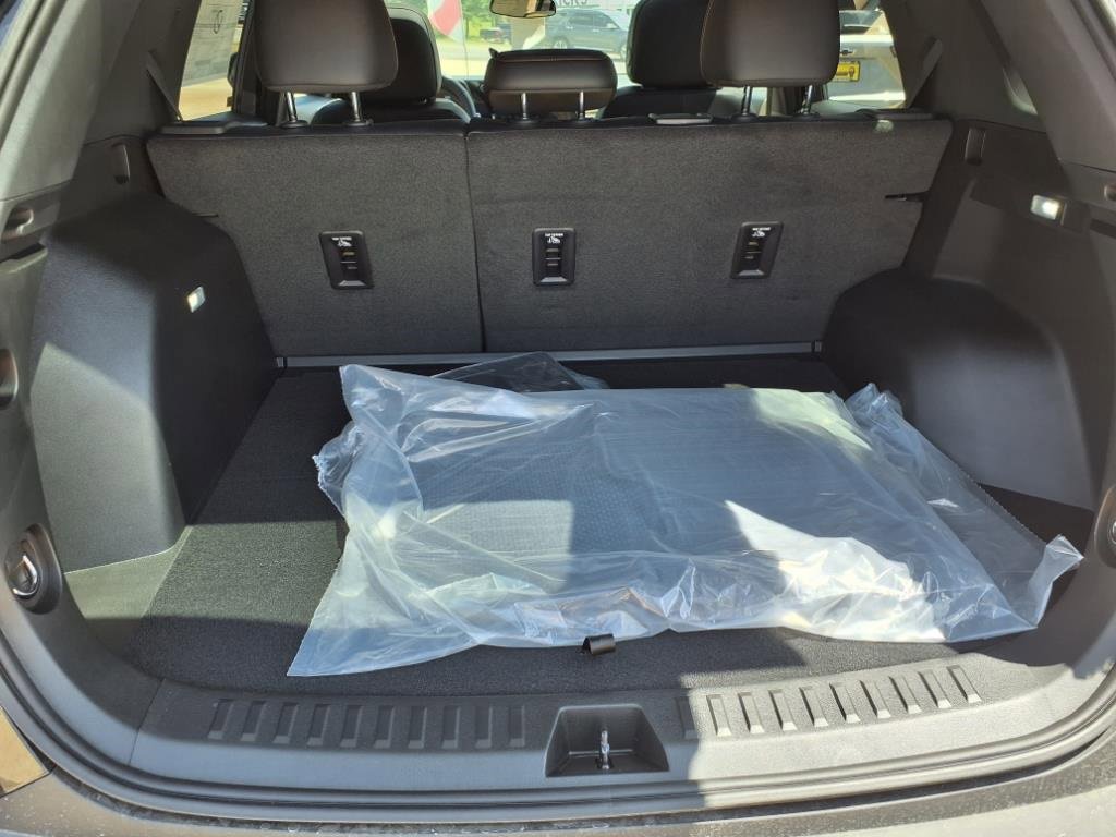 New 2025 Chevrolet Equinox ACTIV image 5