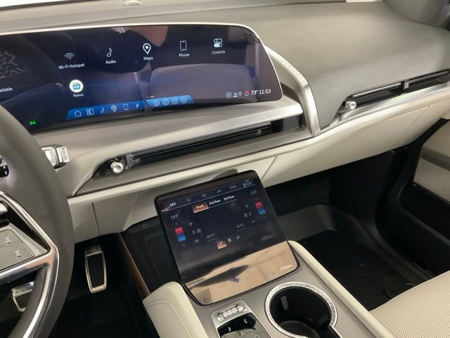 New 2026 Cadillac Vistiq Sport w/ LPO, Floor Liner Package image 18